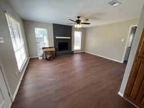 3402 Timberline Dr-Unit -3402 in Grapevine, TX - Building Photo - Building Photo