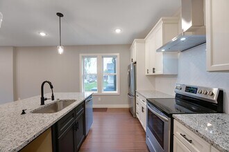 389-391-391 Berkeley Rd in Columbus, OH - Building Photo - Building Photo