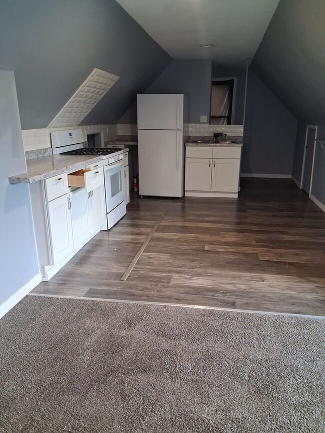 property at 104 5th St S