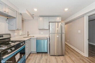 2626 N Ridgeway Ave in Chicago, IL - Building Photo - Building Photo