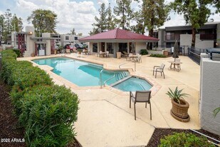 3420 W Danbury Dr in Phoenix, AZ - Building Photo