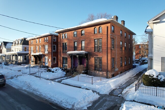 24 Madison St in Hartford, CT - Building Photo - Building Photo