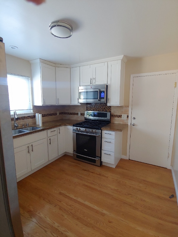 1002 Hudson St in Redwood City, CA - Building Photo - Building Photo