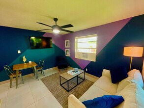 612 NE 14th Ave in Fort Lauderdale, FL - Building Photo - Building Photo