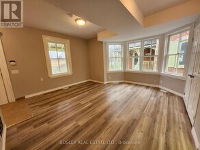 5958 16th Ave in Markham, ON - Building Photo - Building Photo