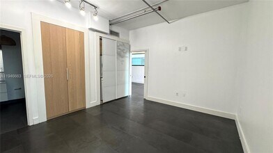 1700 Meridian Ave in Miami Beach, FL - Building Photo - Building Photo