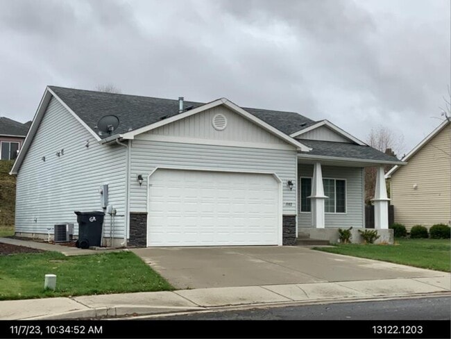 property at 1102 Golden Hills Dr