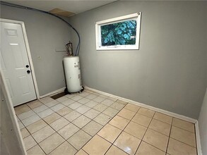3742 Rockbridge Rd SW in Stone Mountain, GA - Building Photo - Building Photo