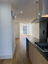 545A Quincy St in Brooklyn, NY - Building Photo - Building Photo