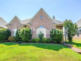 1120 Averett Ln in Cordova, TN - Building Photo