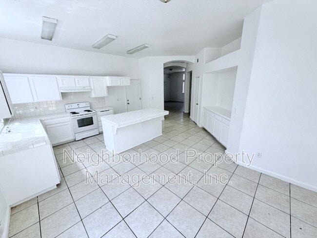 property at 5680 W Morris Ave
