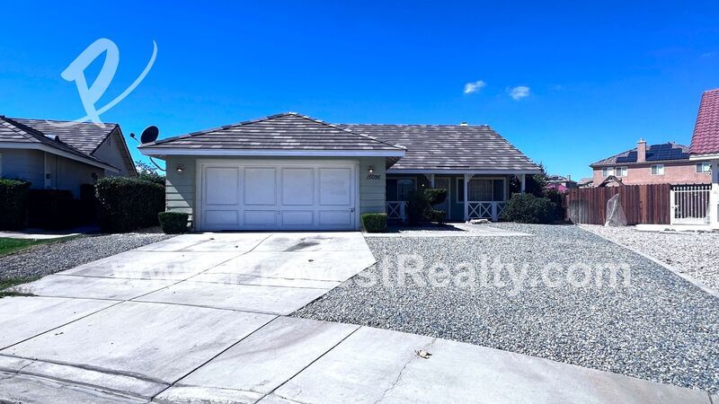 15095 Laurelwood Pl in Victorville, CA - Building Photo