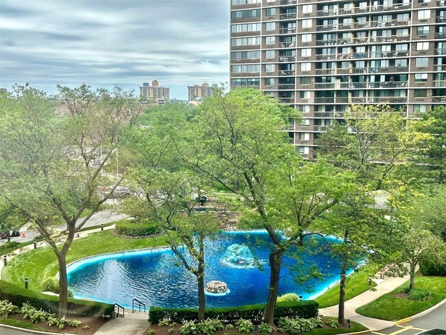 property at 1 Bay Club Dr