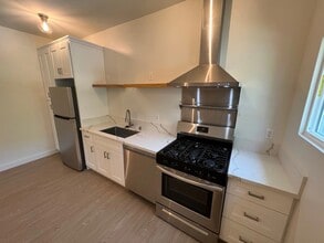 133 N Reno St in Los Angeles, CA - Building Photo - Building Photo