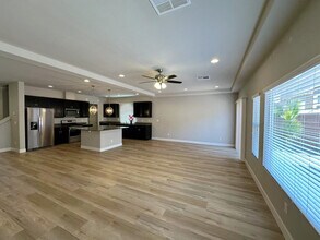 6392 Tamber Bay Rd in Las Vegas, NV - Building Photo - Building Photo