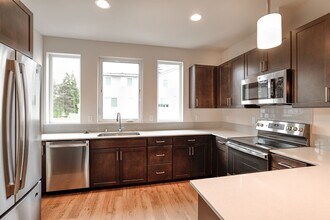 5118 164th St SW in Edmonds, WA - Building Photo - Building Photo