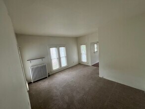 413 10th St S, Unit 413 in La crosse, WI - Building Photo - Building Photo