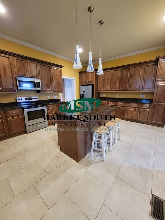 518 W 37th St in Savannah, GA - Building Photo