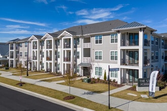 The Stead at Farmington in Charlotte, NC - Foto de edificio - Building Photo