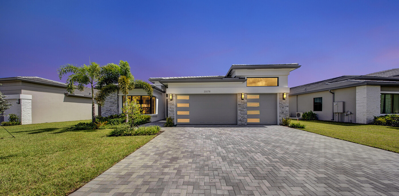 20078 Cabot Clfs Ct in Boca Raton, FL - Building Photo