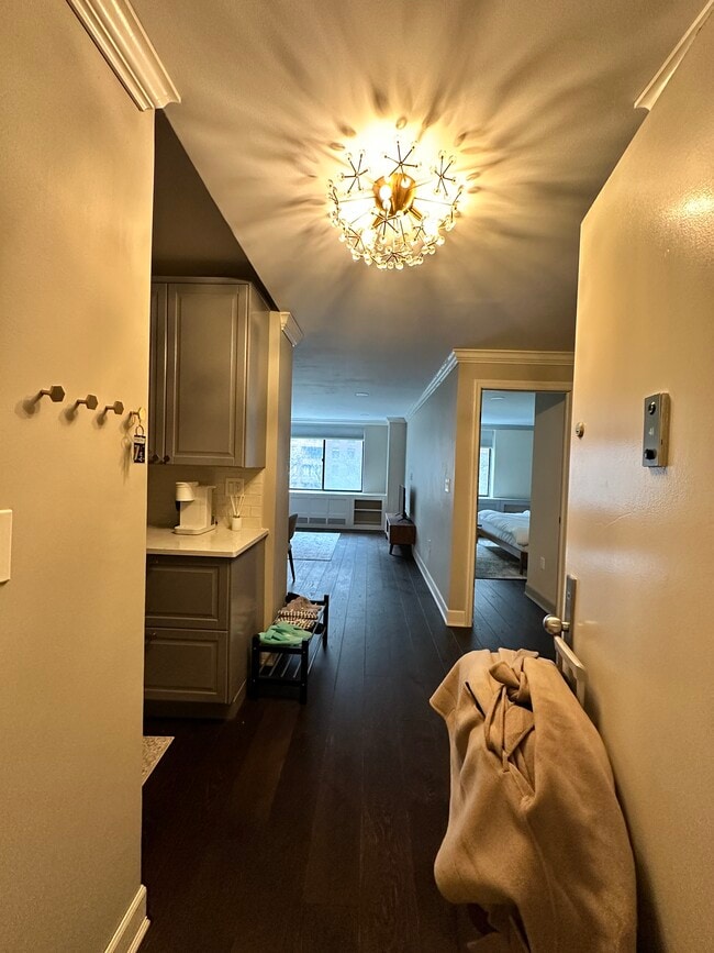 300 Rector Pl, Unit 4i in New York, NY - Building Photo - Building Photo
