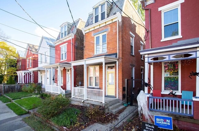 property at 4264 Williamson Pl