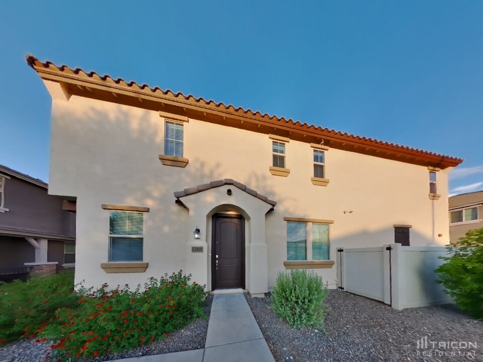 12569 W Steed Ridge in Peoria, AZ - Building Photo