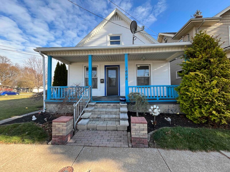 1608 Hayes Ave in Sandusky, OH - Building Photo