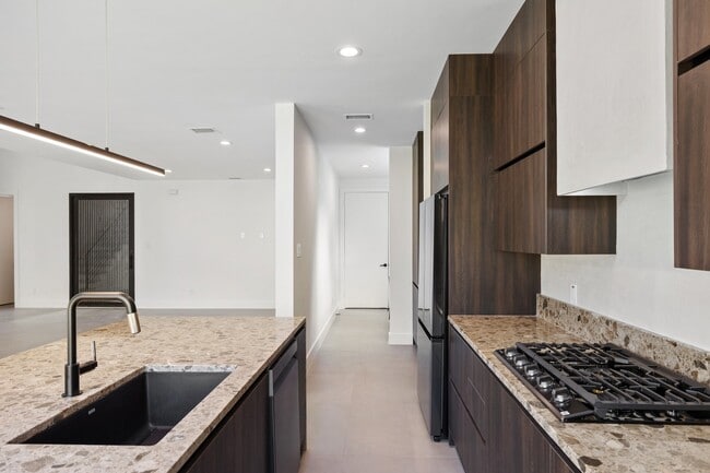 property at 1420 Primrose St