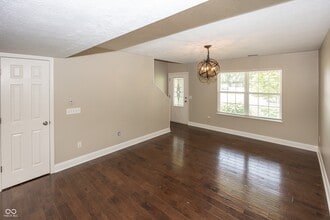 2410 Silver Ct in Carmel, IN - Building Photo - Building Photo