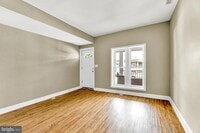 2414 Baker St photo'