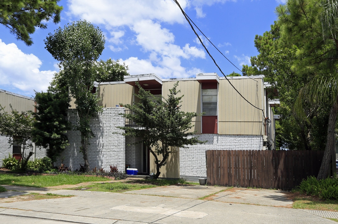 1013 Lake Ave in Metairie, LA - Building Photo