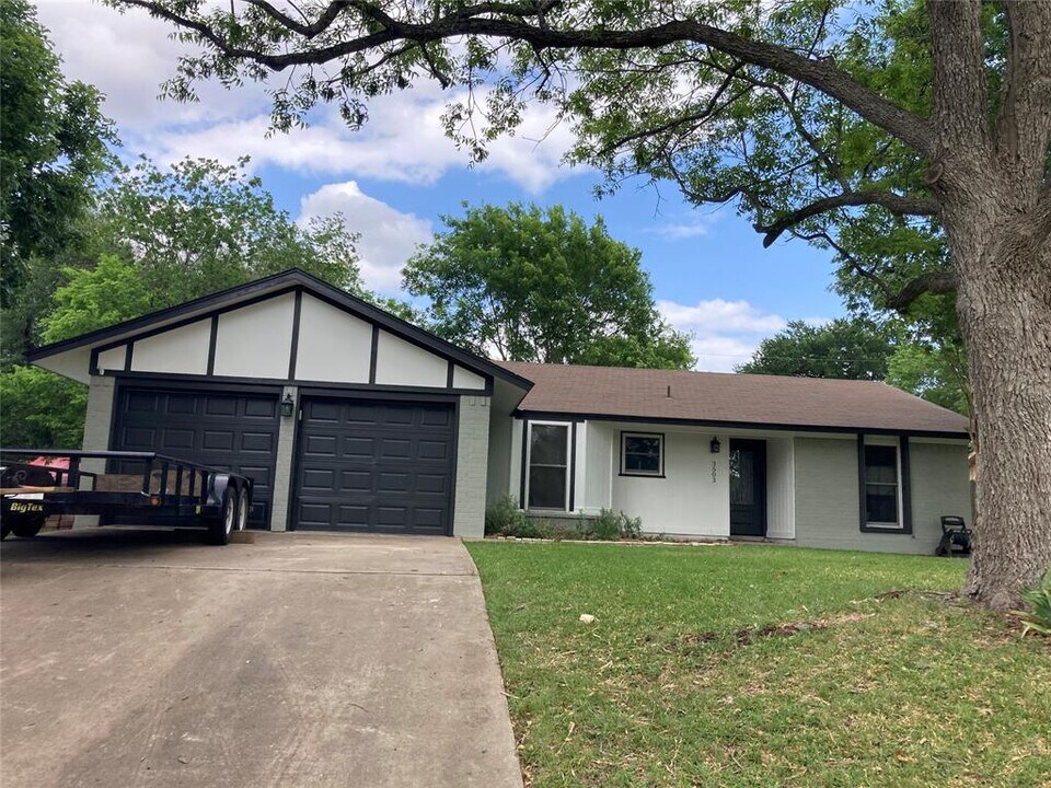 3503 Roanoke Dr in Cedar Park, TX - Building Photo