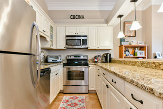 562 Massachusetts Ave in Boston, MA - Building Photo - Building Photo