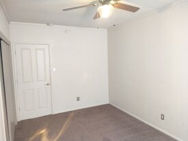 375 Coiner St in Los Alamos, CA - Building Photo