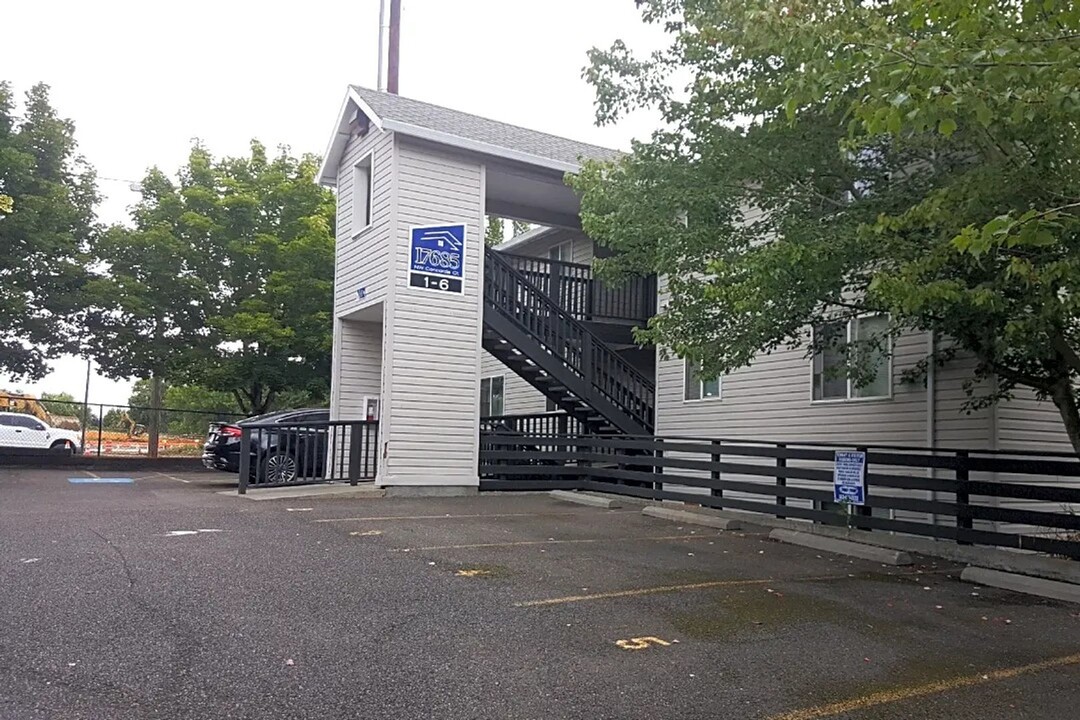 17685 NW Concordia Ct in Portland, OR - Building Photo