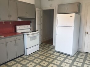 1041 S Queen St in York, PA - Building Photo - Building Photo