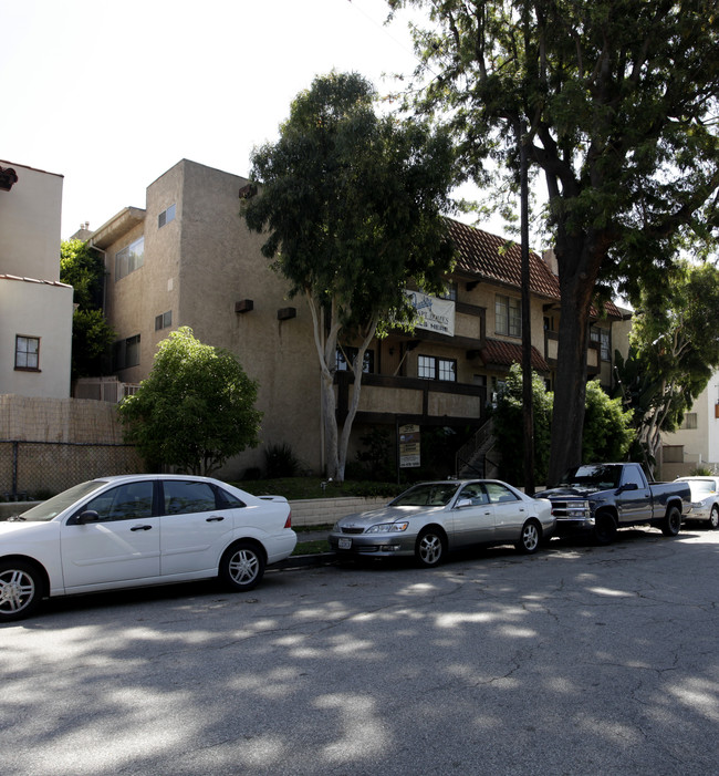 1310 Barry Ave in Los Angeles, CA - Building Photo - Building Photo