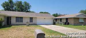 206 Meadow Path Dr in San Antonio, TX - Building Photo