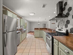 111 Henderson St in Deridder, LA - Building Photo - Building Photo