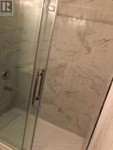 33 Stonewood St in Ajax, ON - Building Photo - Building Photo