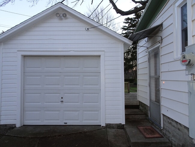 415 E Lima St, Unit 415 in Findlay, OH - Foto de edificio - Building Photo