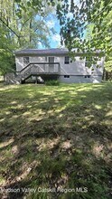 1321 Sleepy Hollow Rd in Athens, NY - Building Photo - Building Photo