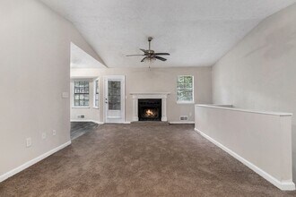 1422 Chedworth Pl in Stone Mountain, GA - Building Photo - Building Photo