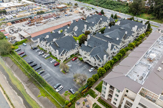 Camino Court in South San Francisco, CA - Building Photo - Building Photo