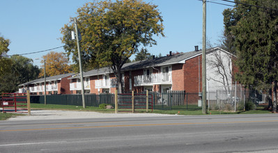 Foxhill Manor Cooperative in Indianapolis, IN - Building Photo - Building Photo