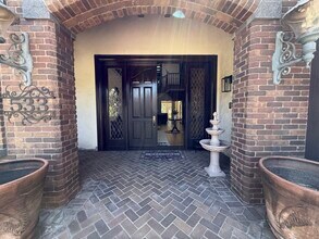 533 E Sierra Madre Ave in Glendora, CA - Building Photo - Building Photo