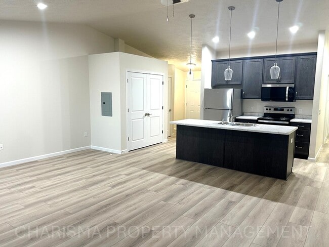 9300 W 32nd St in Sioux Falls, SD - Building Photo - Building Photo