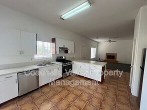 53750 Avenida Alvarado in La Quinta, CA - Building Photo - Building Photo