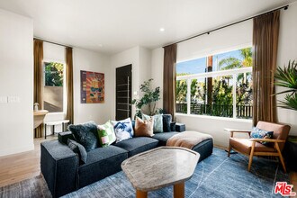 4211 Ince Blvd in Culver City, CA - Building Photo - Building Photo